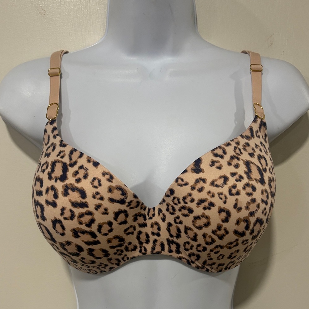 Victorias Secret Incredible Leopard Print Lightly Lined Underwire Demi Bra 34DD